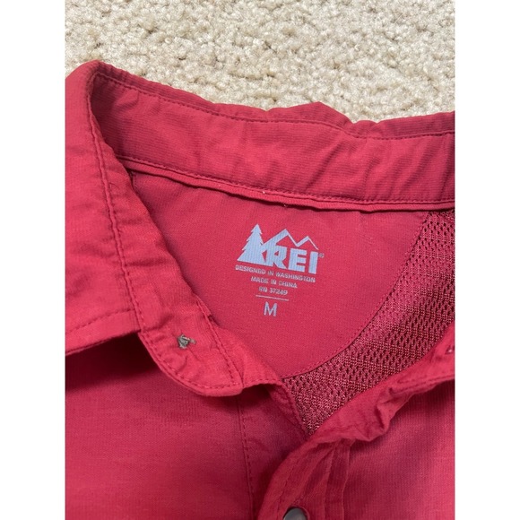 Men's REI Red Short Sleeve Button Up Hiking Outdoor Shirt Medium - Picture 7 of 8